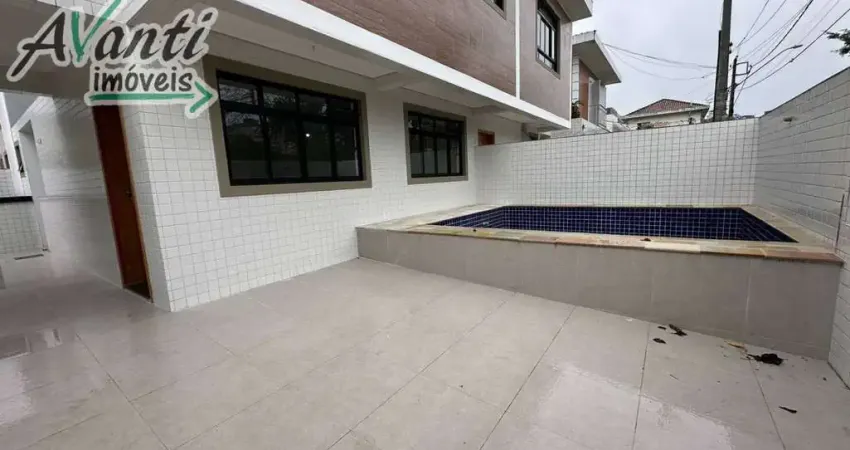Sobrado à Venda na Vila Belmiro, Santos – 3 Suítes e 2 Vagas – Avanti Imóveis