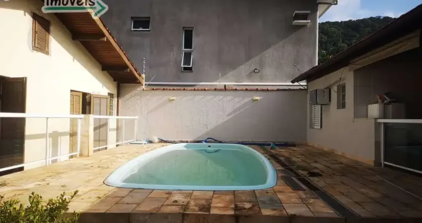 Casa com 3 quartos à venda na Rua Aurélio Sorio, 229, Jardim Guaiuba, Guarujá