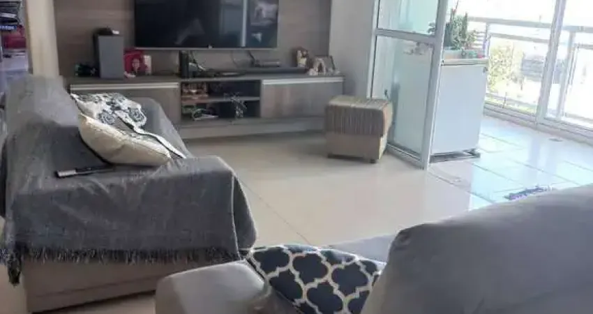 Apartamento à venda no Marapé, Santos – 3 dorms (1 suíte), varanda gourmet e 2 vagas