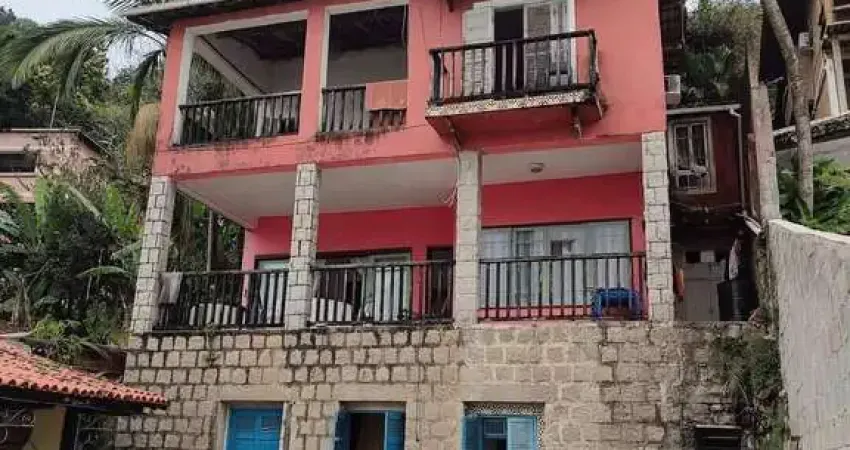 Casa à venda no bairro Parque Prainha em São Vicente/SP