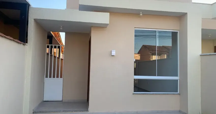 Casa na rua edmundo teixeira, acesso oeste resende rj  casa nova