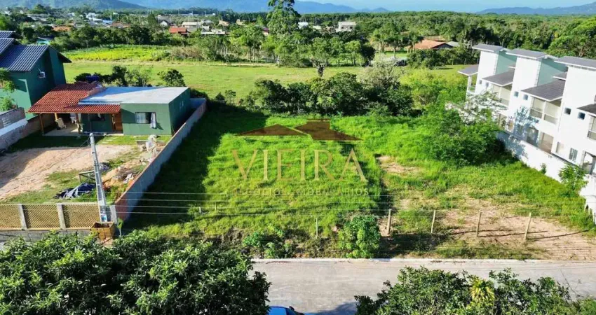 Terreno pronto para construir a apenas 900 metros da surfland!