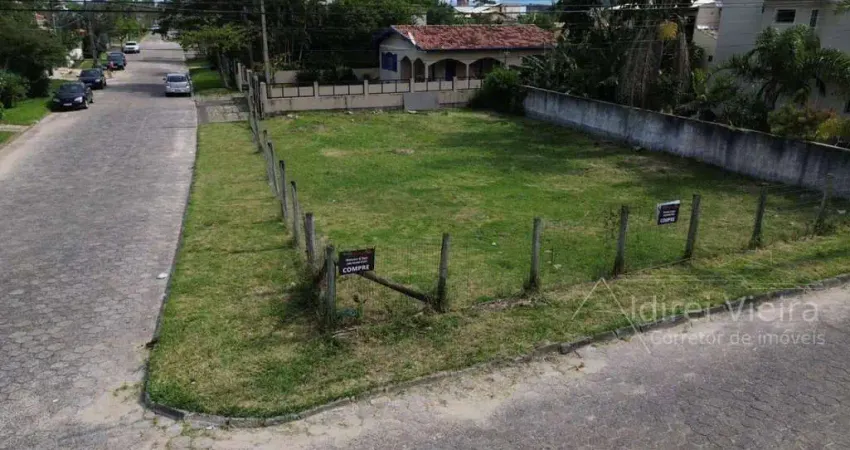 Terreno à venda no Centro, Garopaba