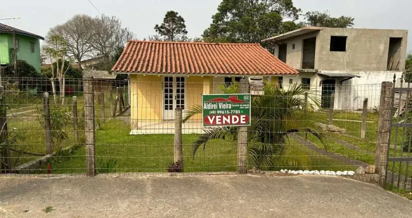 Casa no loteamento quinta dos açores, bairro ambrósio, garopaba/sc