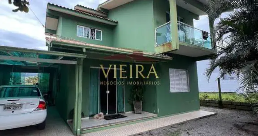 Casa térrea apta para financiamento no bairro ferraz, garopaba/sc