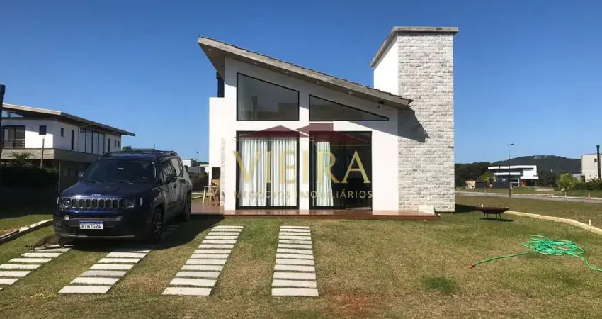 Casa térrea no condomínio rosa internacional, garopaba/sc