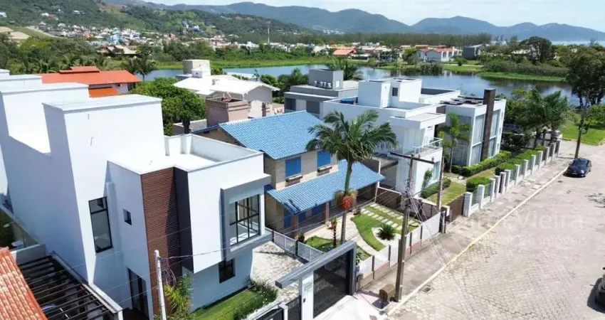 Sobrado a venda no centro de garopaba/sc, próximo a lagoa das capivaras