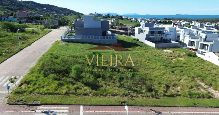 Alto padrão em garopaba-sc: invista no bairro ferraz e garanta um lote exclusivo!