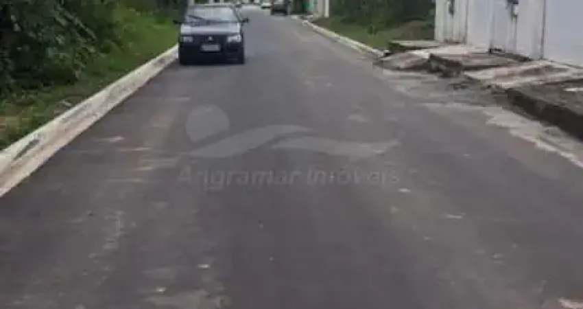Vendo casa duplex c/ terraço no condomínio pontal em angra dos reis