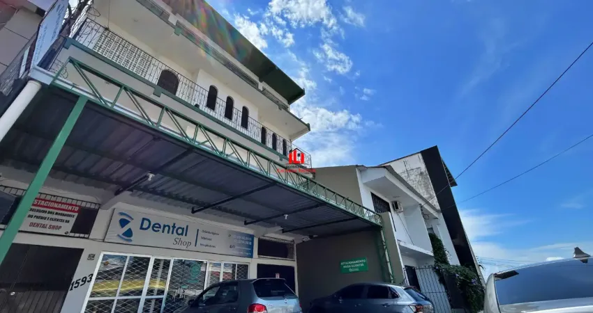 Prédio comercial e residencial na praça 14 disponível pra venda!