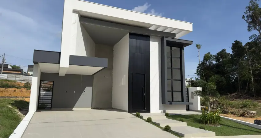 Alphaville 4 térrea com 3 suítes piscina espaço gourmet climatizada!