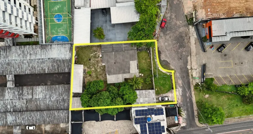 Terreno no adrianópolis 960m² disponível pra venda com 960m²