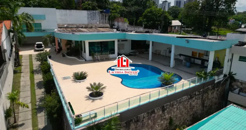 Casa Residencial Jardim Itaoca 6 suítes com 12 vagas de garagem !