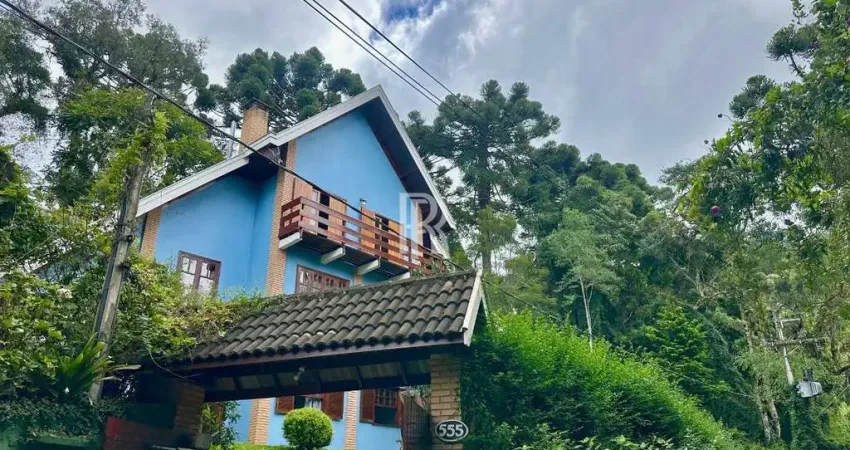 Casa com 3 quartos à venda no Recanto Araucária, Campos do Jordão