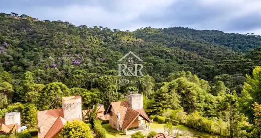 Casa em condomínio fechado com 3 quartos à venda no Vale Encantado, Campos do Jordão 