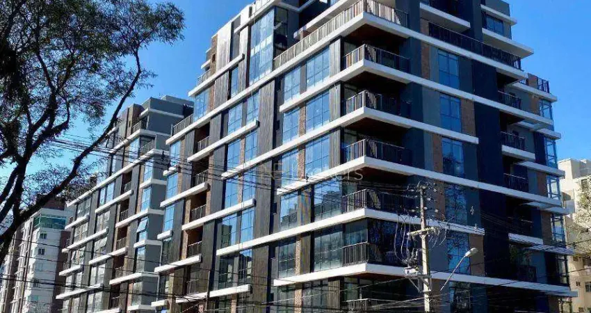 COBERTURA EXCLUSIVA COM 4 SUÍTES E 4 VAGAS EM 357.99m² PRIVATIVOS!