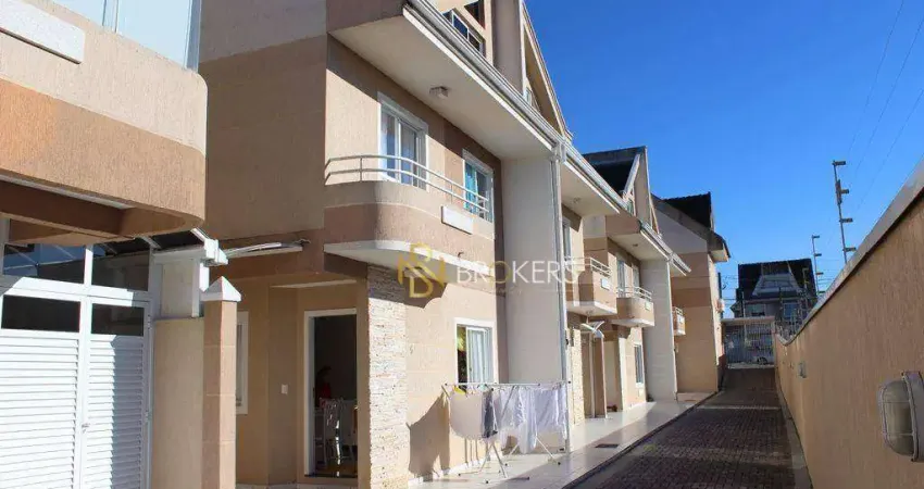 Sobrado com 3 dormitórios à venda, 134 m² por R$ 779.000,00 - Hauer - Curitiba/PR