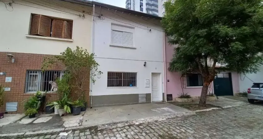 Casa de Vila para Aluguel no Brooklin: 2 Quartos, 2 Banheiros e 100 m² em Santo Amaro, SP