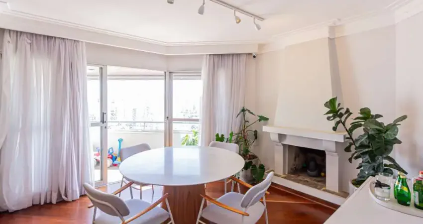 Apartamento à venda no Brooklin, São Paulo: 3 quartos, 1 suíte, 3 banheiros, 2 vagas de garagem, 115m². Venha conferir!