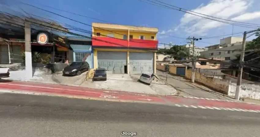 Loca comercial com 220m² para aluguel no Jardim São Luís