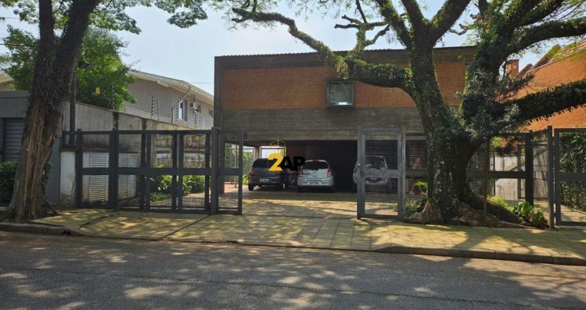 Casa de 4 Quartos à Venda no Jardim Guedala, SP - 2 Suítes, 4 Salas, 6 Banheiros, 7 Vagas de Garagem - 550m² de Área