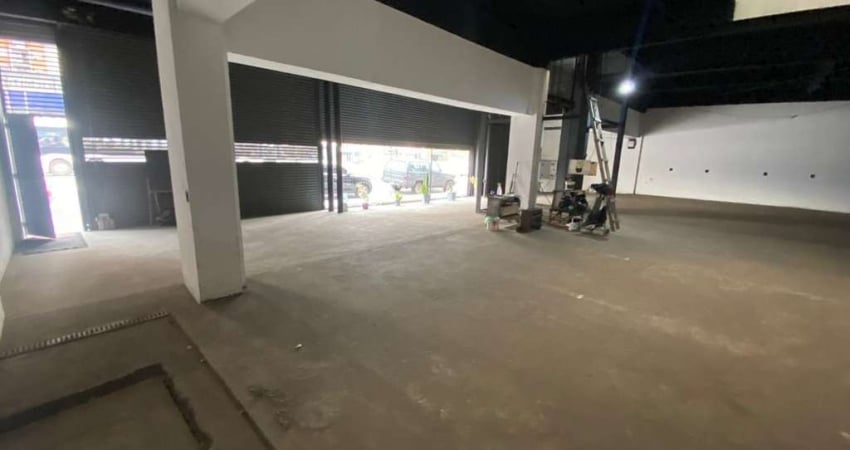 Galpão Comercial para Locação em Moema, São Paulo-SP  2 Banheiros, 945m² de Área