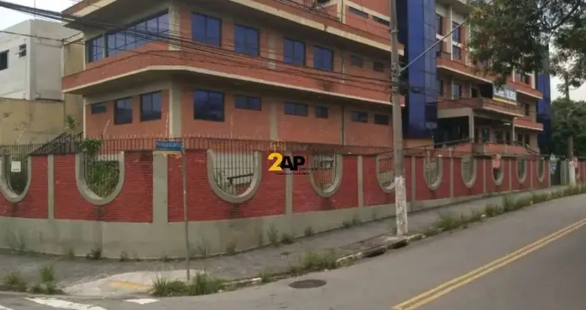 Prédio com 6 salas para alugar na Avenida Pirajussara, 1495, Instituto de Previdência, São Paulo