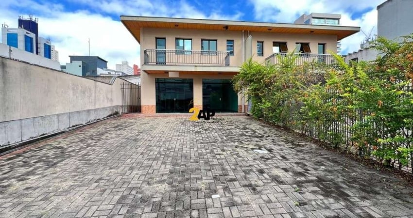 Ponto Comercial na Chácara Santo Antônio: 4 Banheiros, 6 Vagas e 250m² - São Paulo-SP