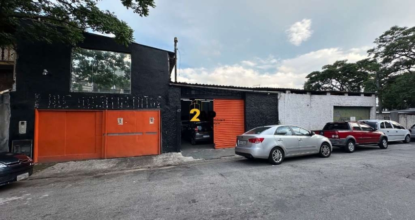 Galpão a Venda com 240m2 por R$ 750.000,00 - Vila Dalva / Rio Pequeno - São Paulo/SP