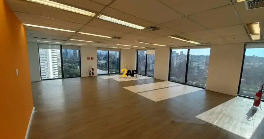 Sala comercial de alto padrão na Vila Almeida, São Paulo-SP: 7 salas, 3 banheiros, 5 vagas de garagem, 255m². Venda ou locação!