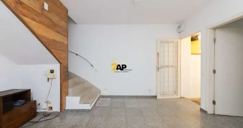 Casa comercial para locação no Campo Belo, São Paulo-SP: 5 salas, 3 banheiros, 1 vaga de garagem, 131,00 m² de área.