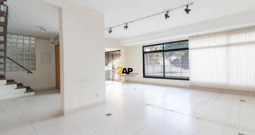 Casa Comercial para Aluguel em Indianópolis, São Paulo-SP: 8 salas, 5 banheiros, 4 vagas de garagem, 200m².