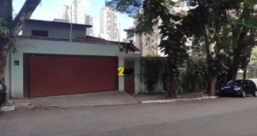 Casa Comercial à Venda na Vila Andrade com 3 Salas, 3 Banheiros e 2 Vagas de Garagem - 280 m² Área