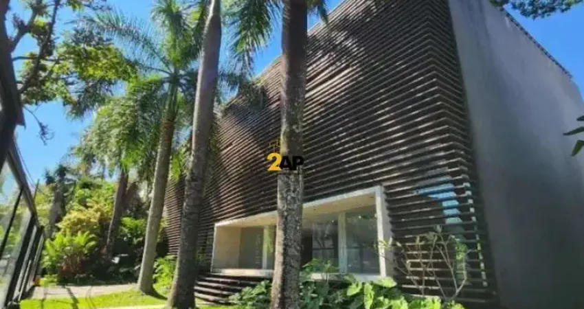 Excelente Ponto Comercial no Jardim América, São Paulo-SP: 9 Banheiros, 20 Vagas de Garagem e 1.061,00m² de Área.