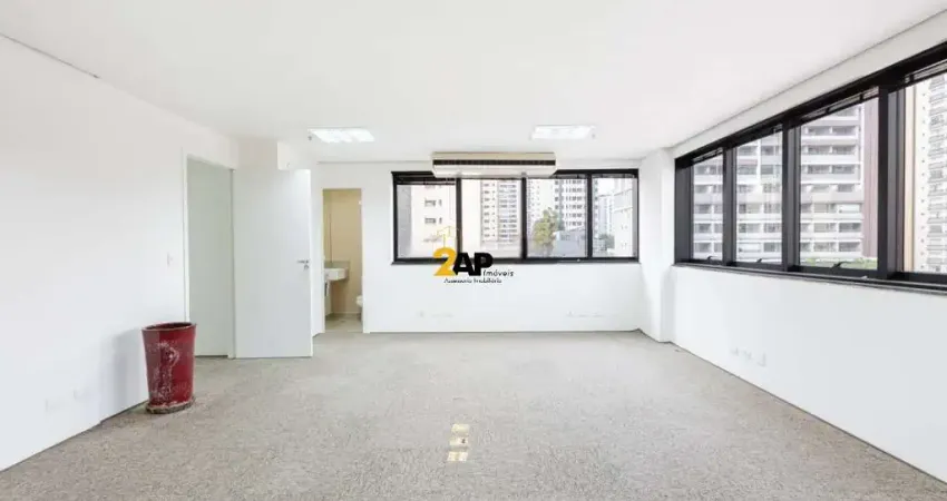Sala Comercial de Alto Padrão em Moema, 6 salas, 6 banheiros, 6 vagas, 264m². Venda ou Locação!