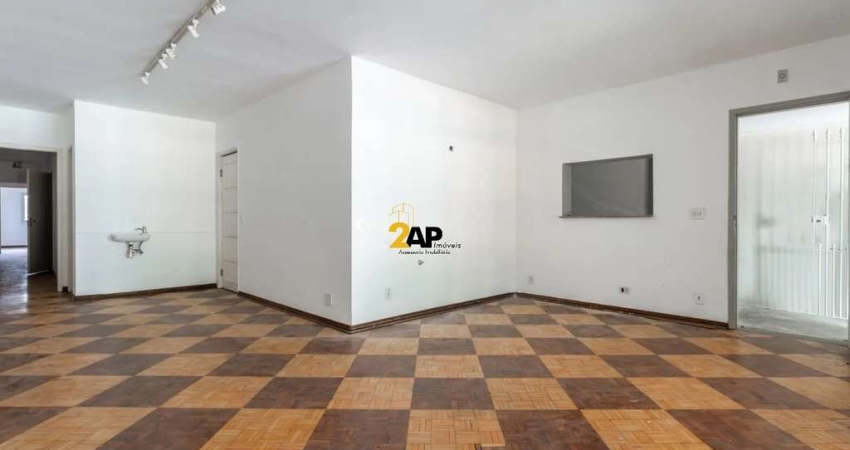 Casa Comercial para Locação no Brooklin Paulista - São Paulo-SP: 8 salas, 4 banheiros, 3 vagas, 250m² de área.