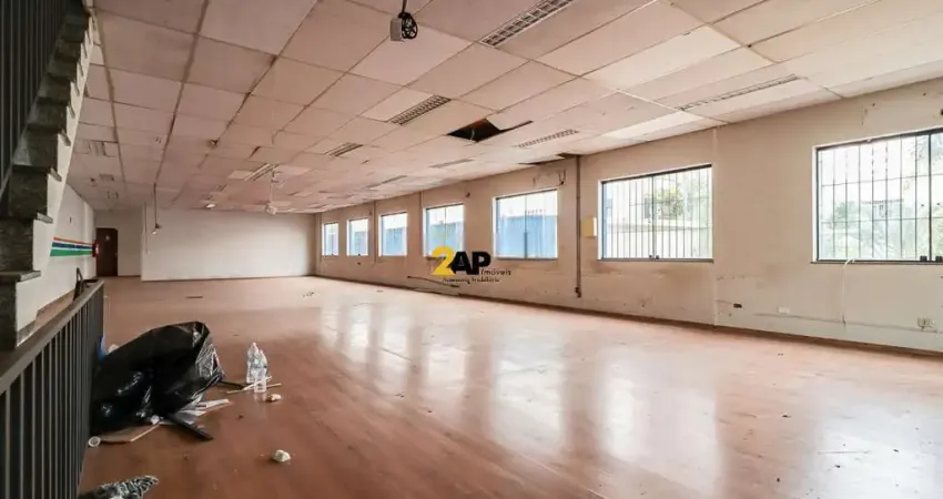 Sala comercial para locação em Santo Amaro, São Paulo-SP: 220m², 2 banheiros. Venha conferir!