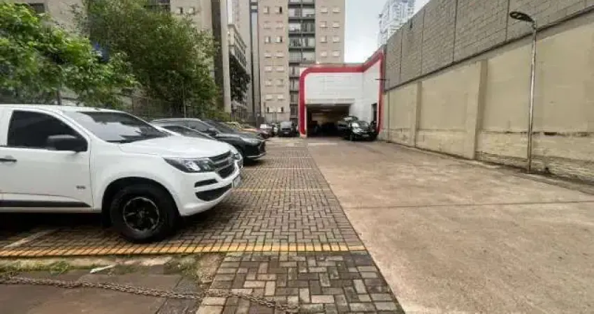 Ponto comercial na vila olímpia: imóvel com 397m², 4 banheiros e 18 vagas de garagem em são paulo-sp