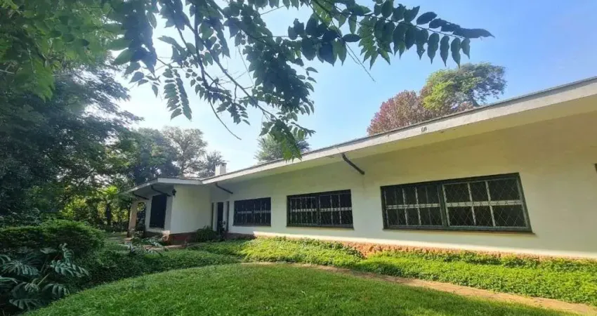 Imperdível oportunidade: Casa de 5 quartos e 2 suítes no Parque das Flores, São Paulo-SP!