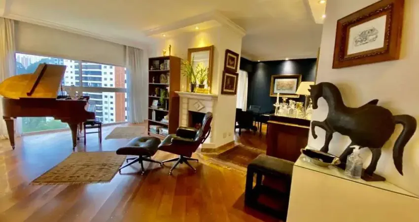 Cobertura de luxo à venda em Vila Suzana, São Paulo-SP: 4 quartos, 4 suítes, 6 banheiros, 4 vagas, 570m². Confira!
