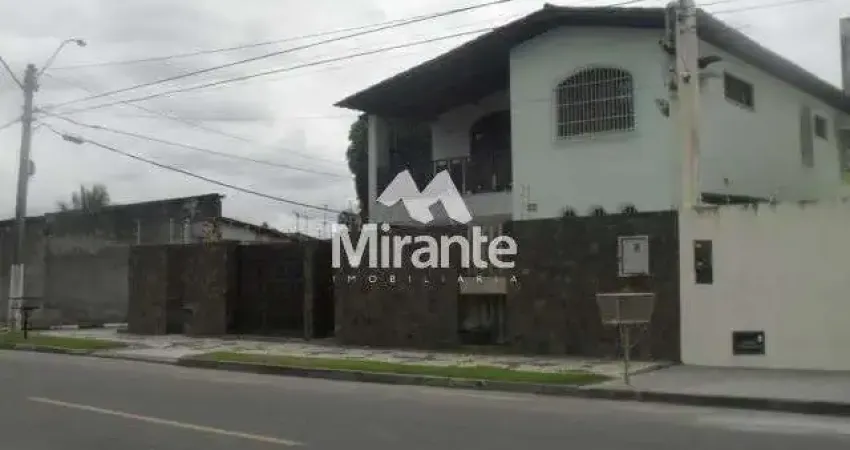 Casa para vender com 6 quartos sendo 2 suítes no bairro santa mônica em feira de santana
