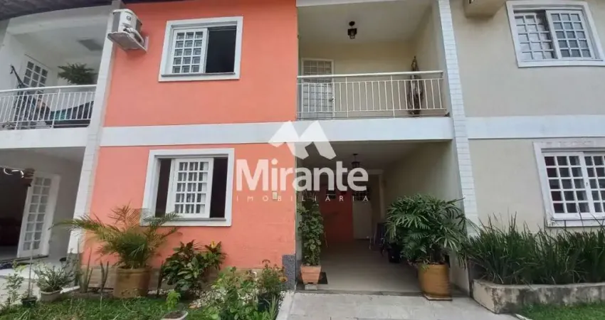 Casa de condomínio para vender com 3 quartos sendo 1 suítes no bairro santa mônica em feira de santana