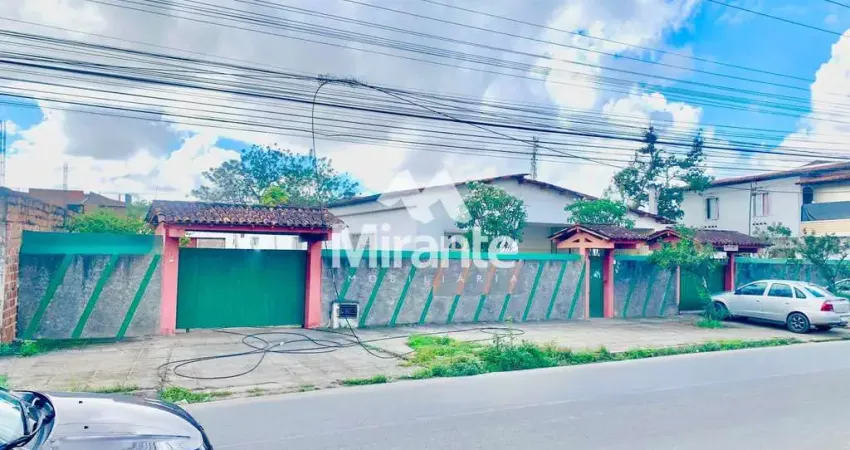 Casa à venda na Rua Monsenhor Moisés Gonçalves do Couto, 986, Campo Limpo, Feira de Santana
