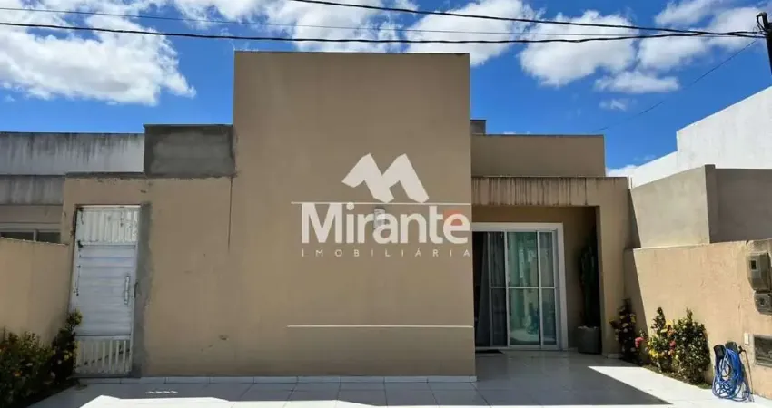 Casa de condomínio para vender com 2 quartos sendo 2 suítes no bairro papagaio em feira de santana