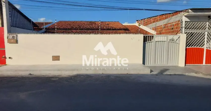 Casa para vender com 3 quartos sendo 1 suítes no bairro feira x em feira de santana