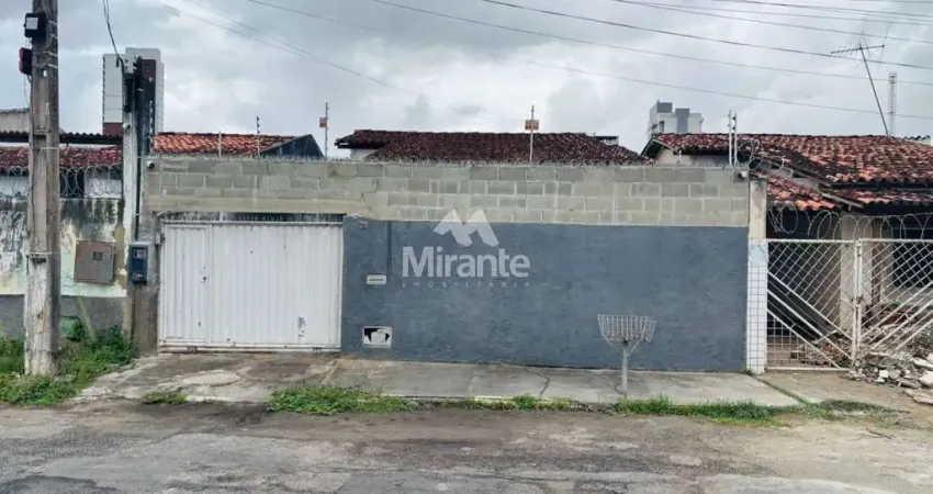 Casa Para Vender com 3 quartos sendo 2 suítes no bairro Capuchinhos em Feira De Santana