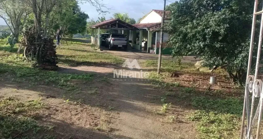 Chácara Para Vender com 3 quartos sendo 1 suítes, no Entroncamento de Tanquinho em Feira De Santana