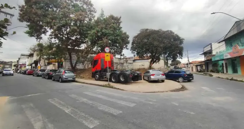 Terreno à venda no Petrolândia, Contagem