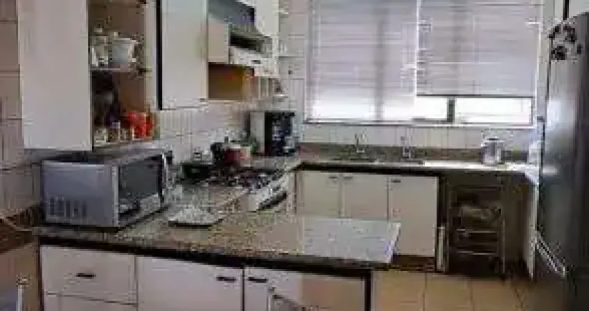 Apartamento duplex à venda no setor bueno com cinco quartos sendo quatro suítes