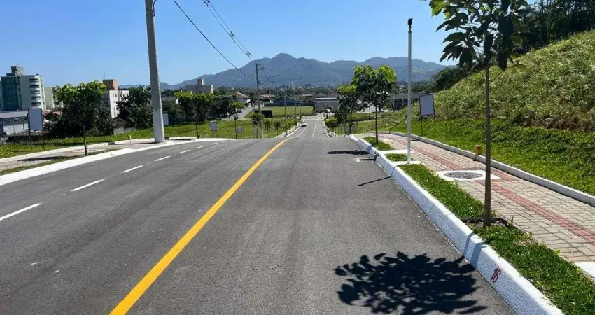 Terreno à venda na Rua 22 de Abril, Carijós, Indaial